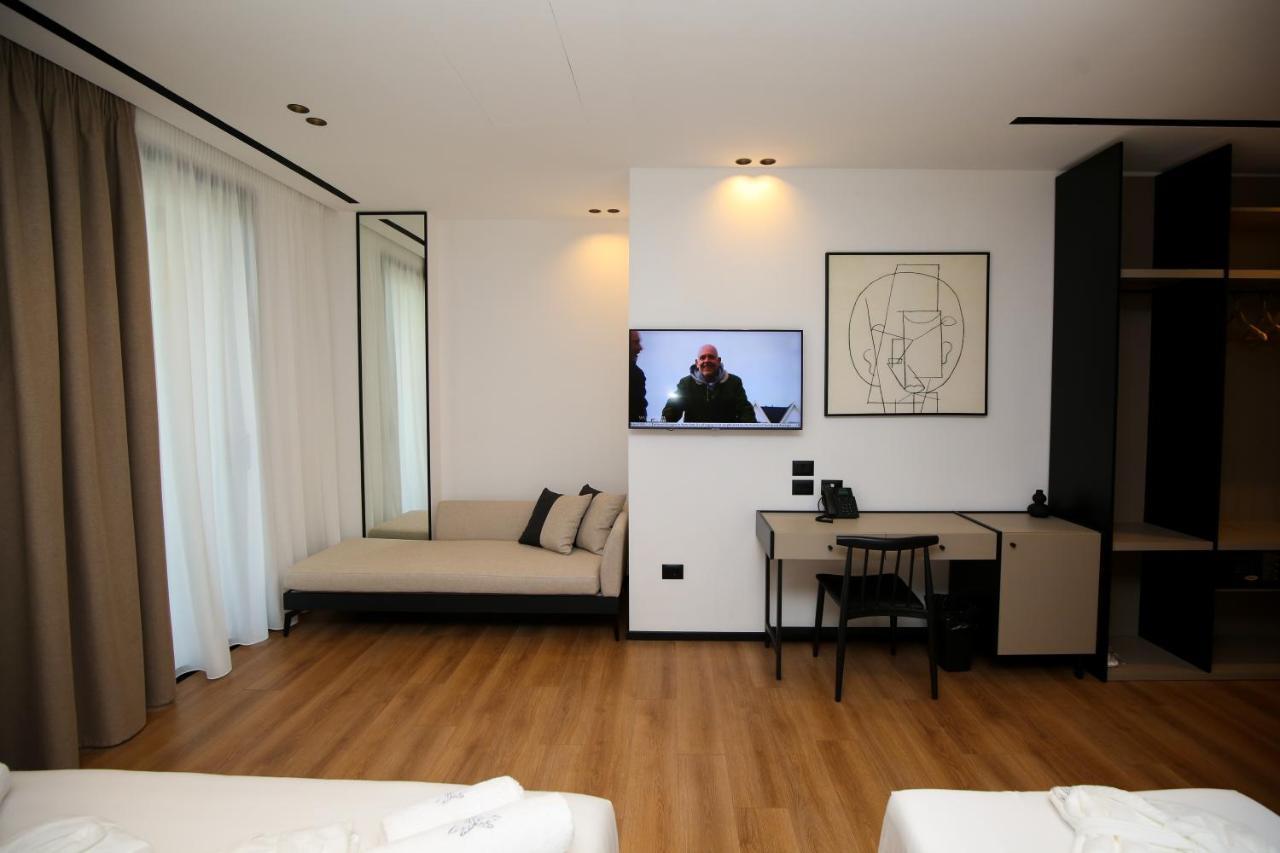 Nobus Hotel & Spa Radhimë Exteriör bild